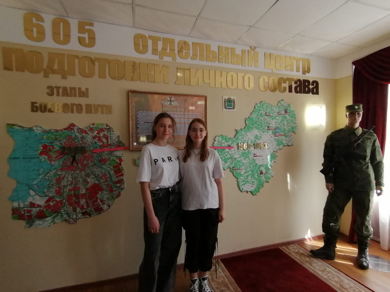 Кадеты посетили учебный центр ВВ МВД РФ.